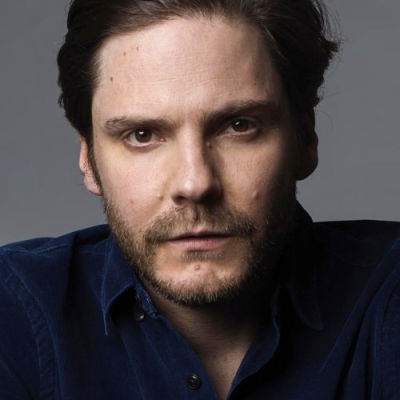 daniel-bruehl